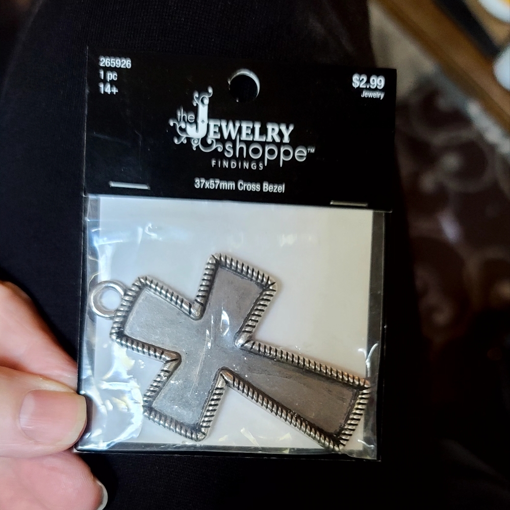 Jewelry making supplies 2x pendants cross & girl on swing - Picture 2 of 4